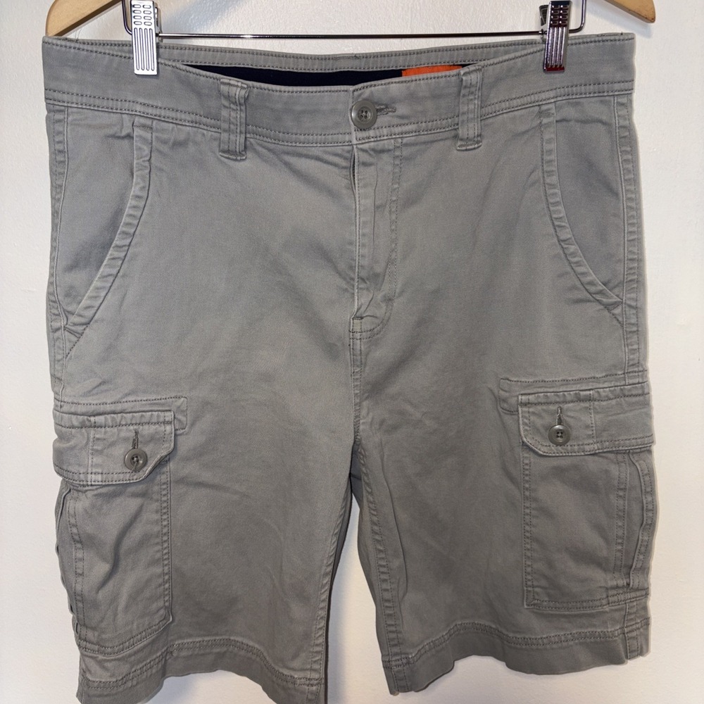 St. John's Bay Men's 9" Mid Rise Stretch Chino Short BE5 British Khaki‎ Size 34